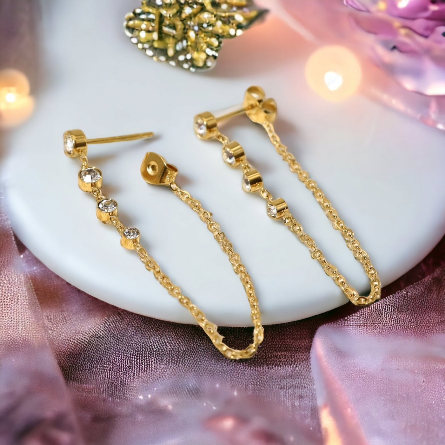 Boucles d'oreilles avec strass et chaîne pendante